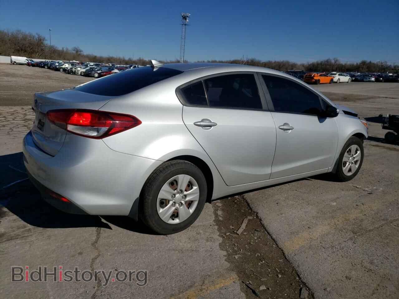 2017 KIA FORTE - VIN: 3KPFK4A79HE039891 - Фото 3