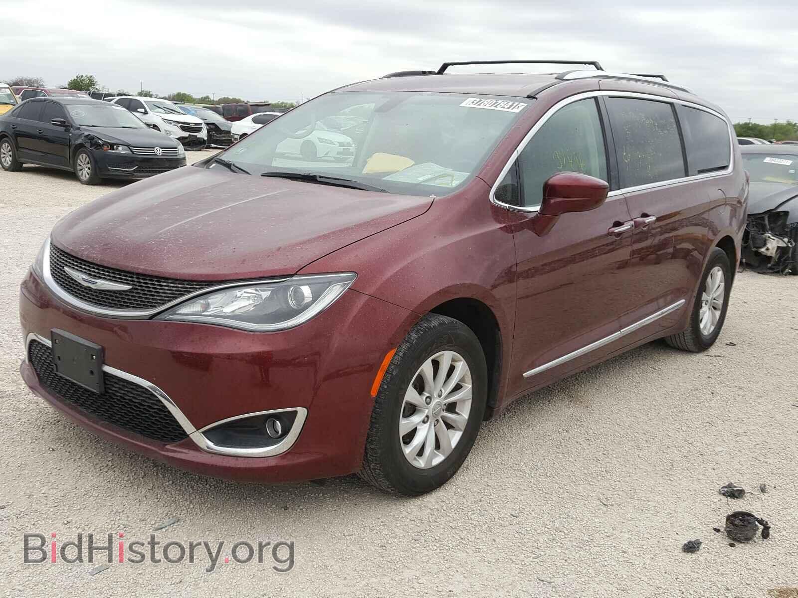 2019 CHRYSLER PACIFICA - VIN: 2C4RC1BG1KR704750 - Фото 2