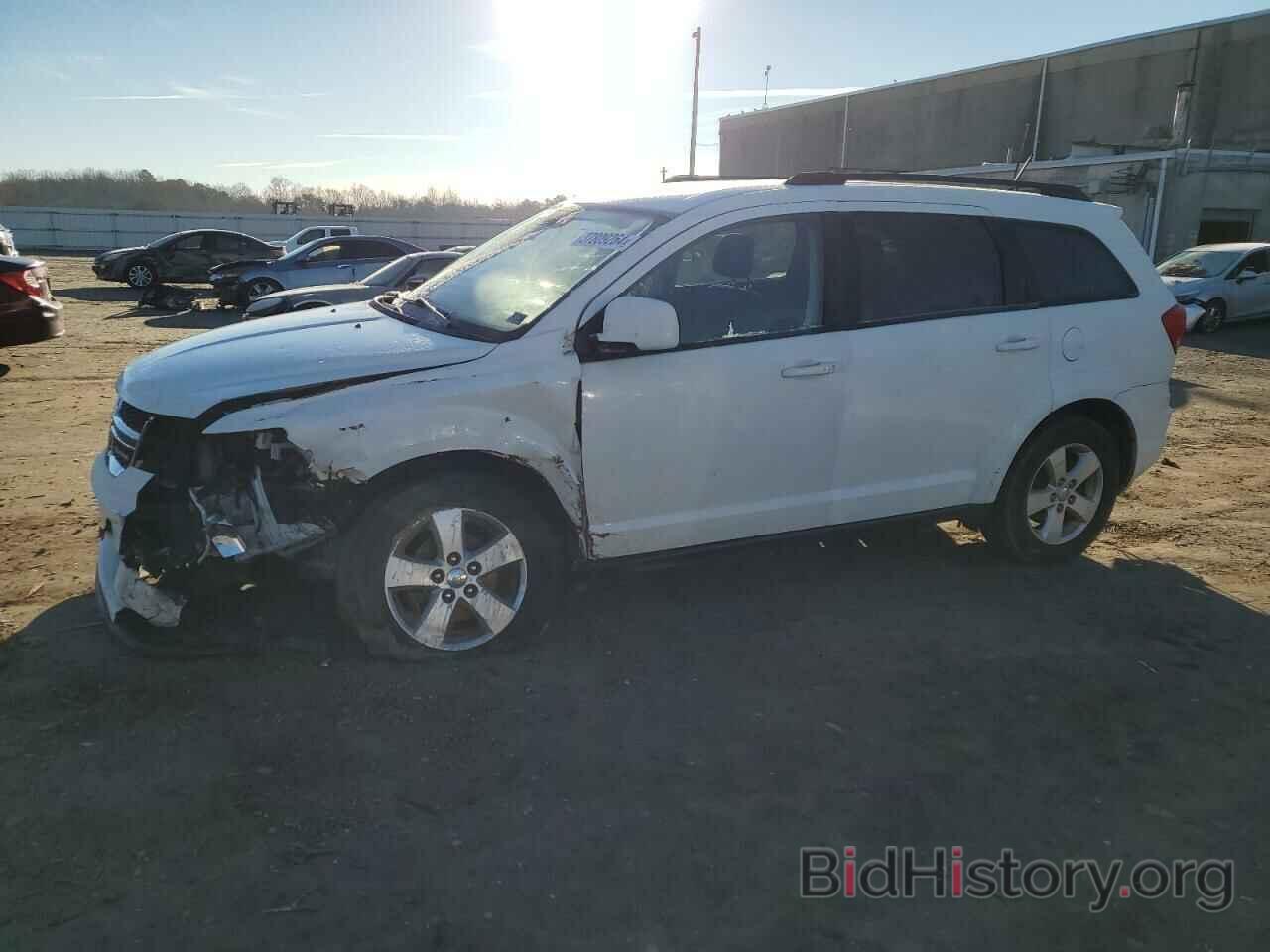 Photo 3D4PH1FG4BT523211 - DODGE JOURNEY 2011