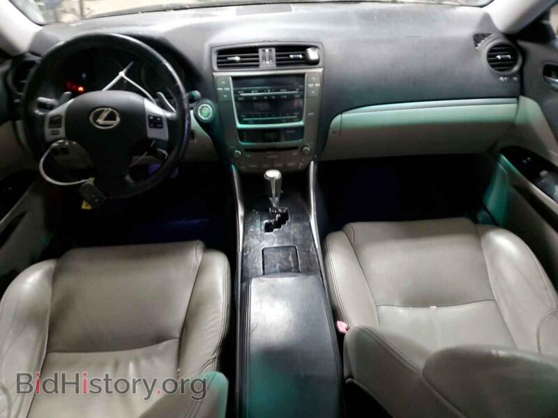 2011 Lexus IS (VIN JTHBF5C2XB5141308) — photo 8 of 12