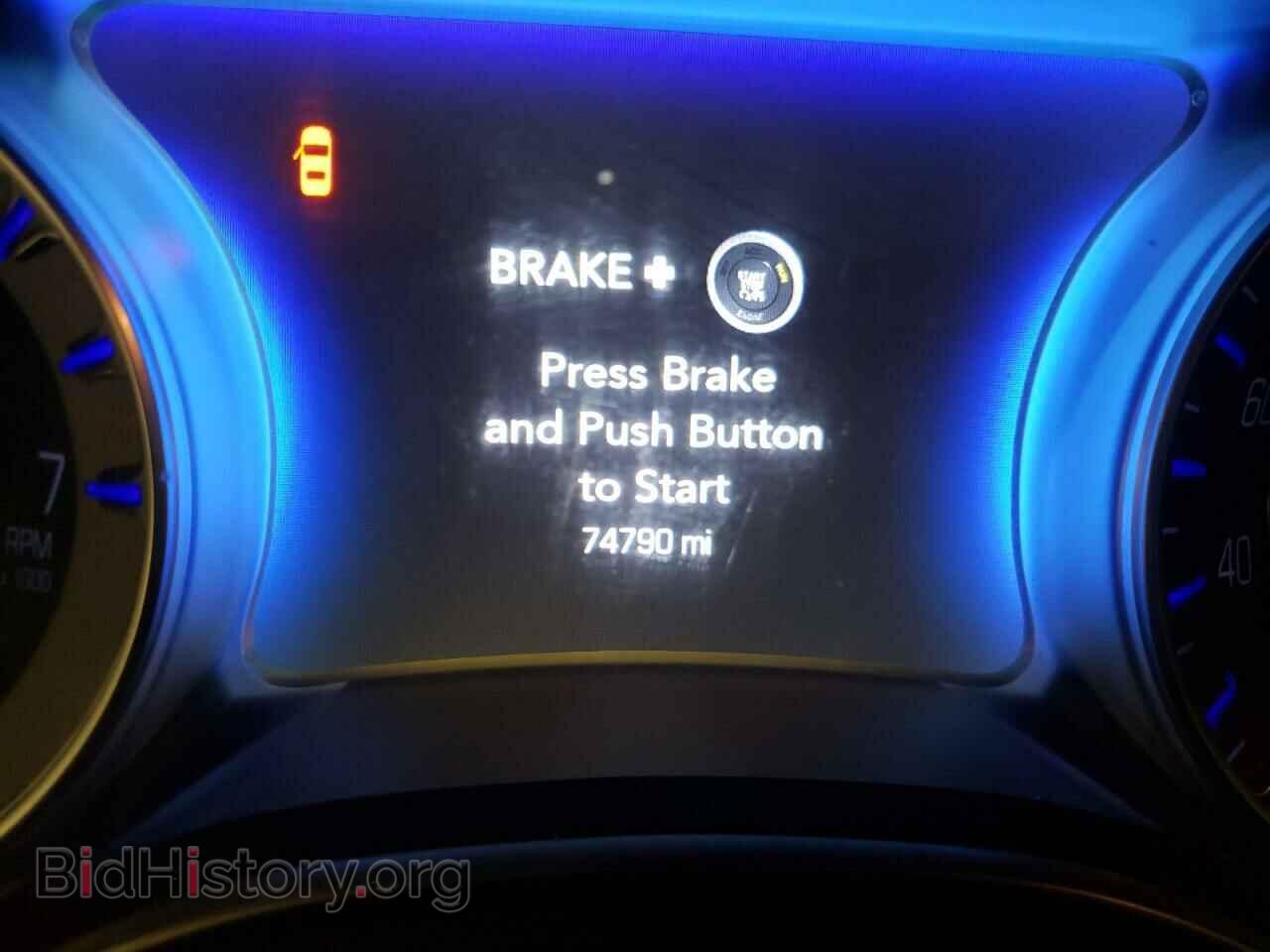 2015 CHRYSLER 300 - VIN: 2C3CCASG7FH899890 - Фото 8