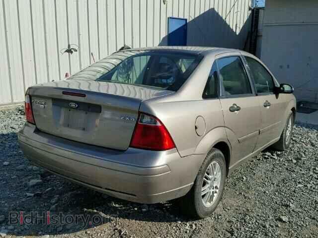 2005 FORD FOCUS - VIN: 1FAFP34N35W248699 - Фото 4
