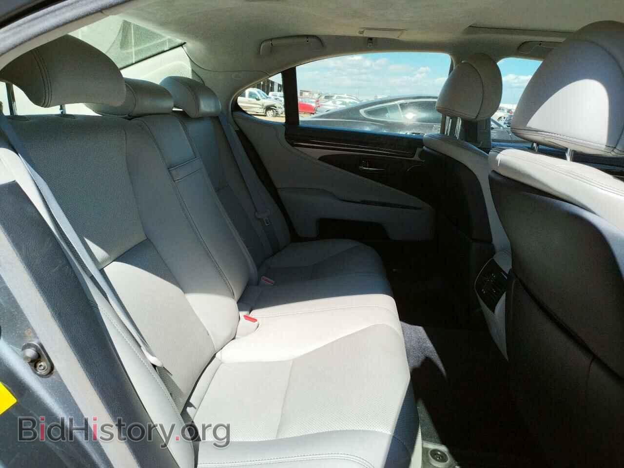 2013 LEXUS LS460 - VIN: JTHCL5EF3D5018692 - Photo 6