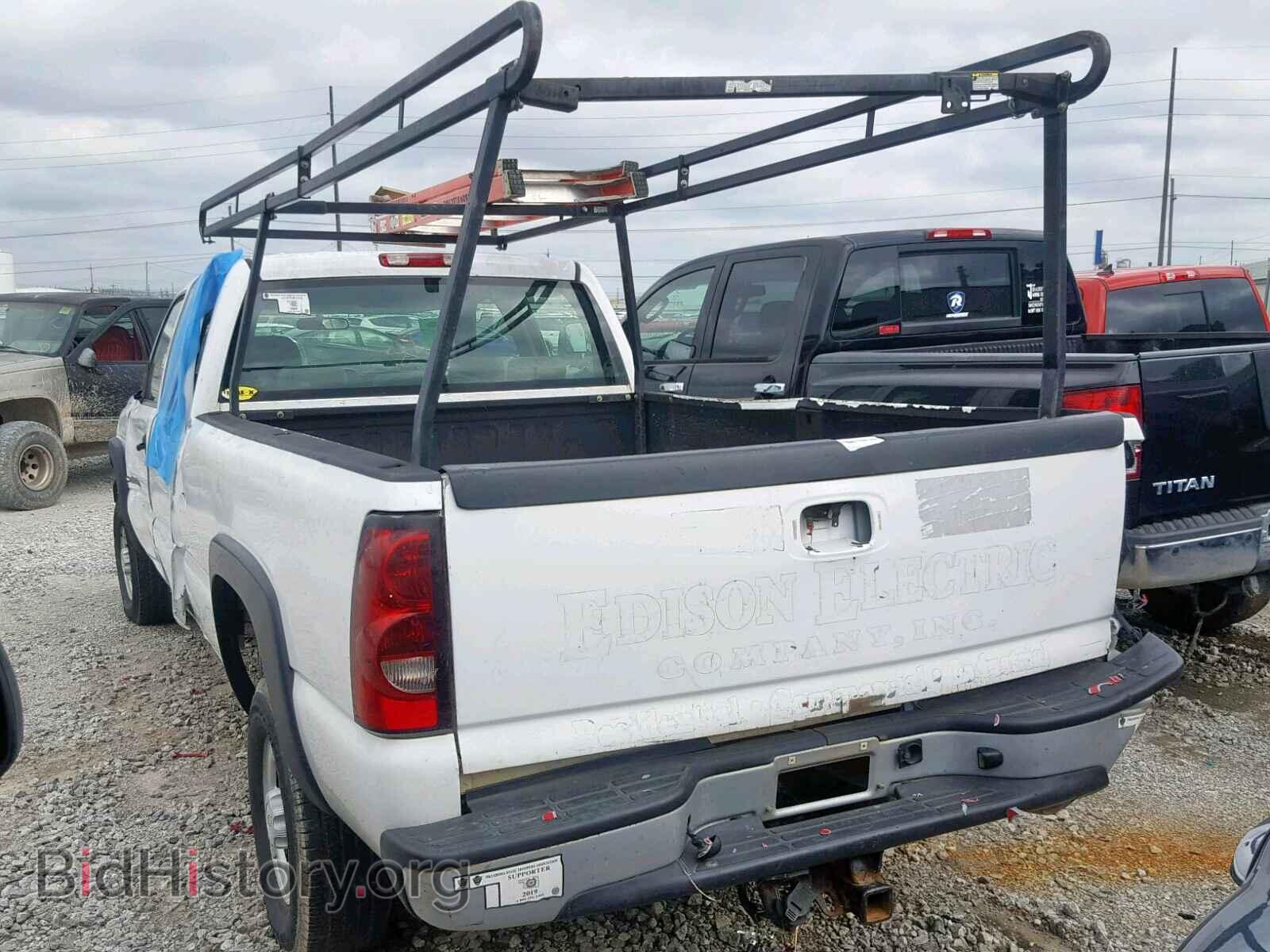 2007 CHEVROLET SILVERADO - VIN: 1GCHC23UX7F104507 - Фото 3