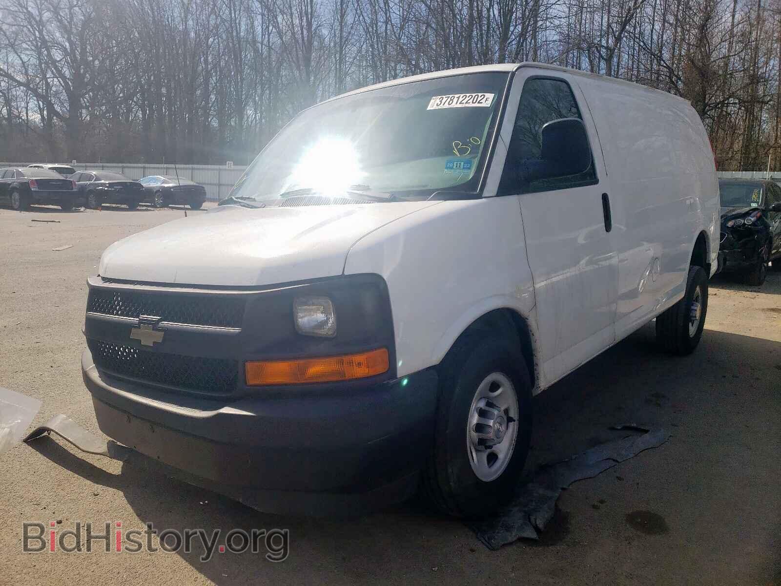 2016 CHEVROLET EXPRESS - VIN: 1GCWGAFF9H1128556 - Фото 2