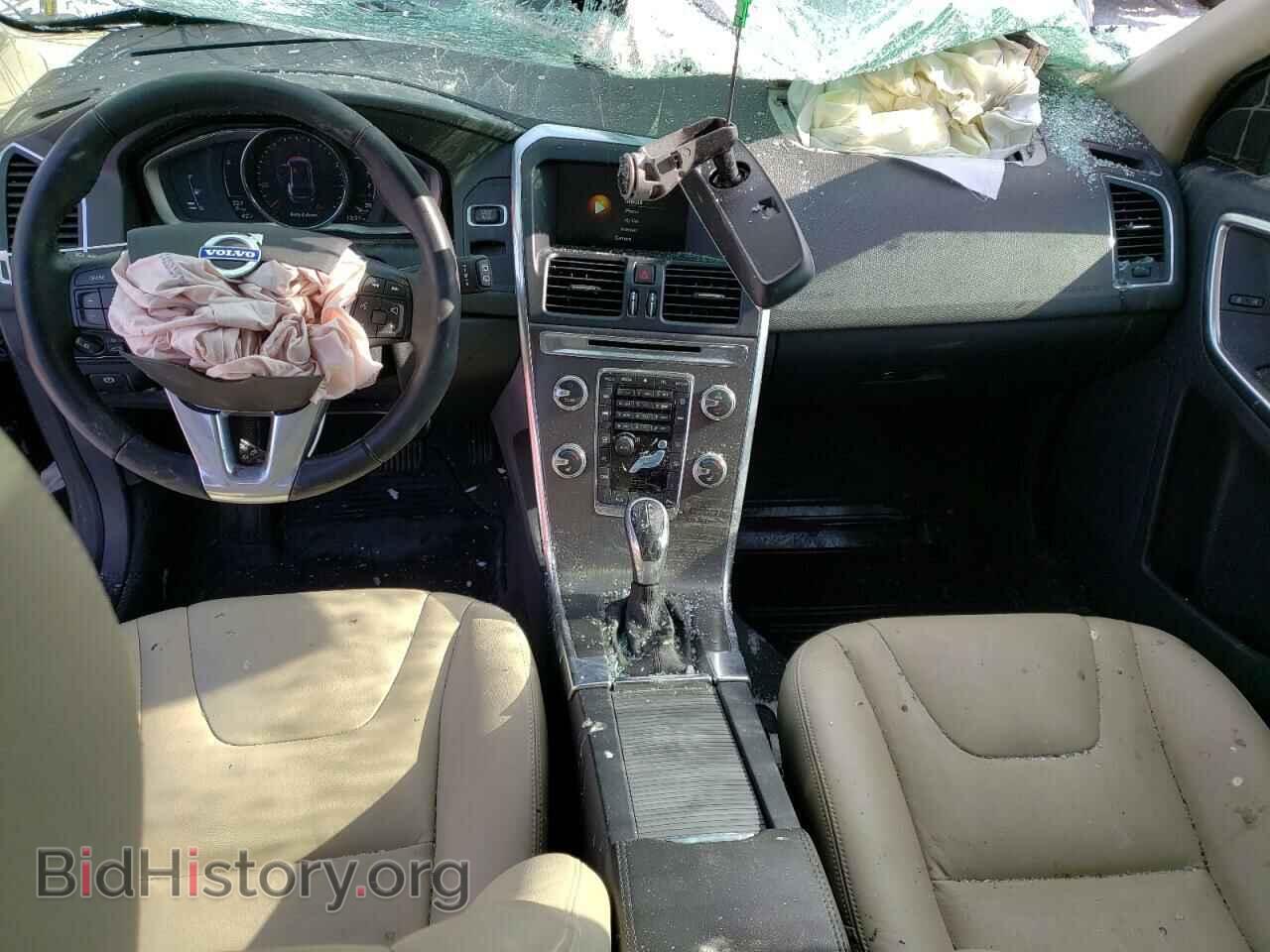 2016 VOLVO XC60 - VIN: YV4612RK5G2879191 - Фото 8