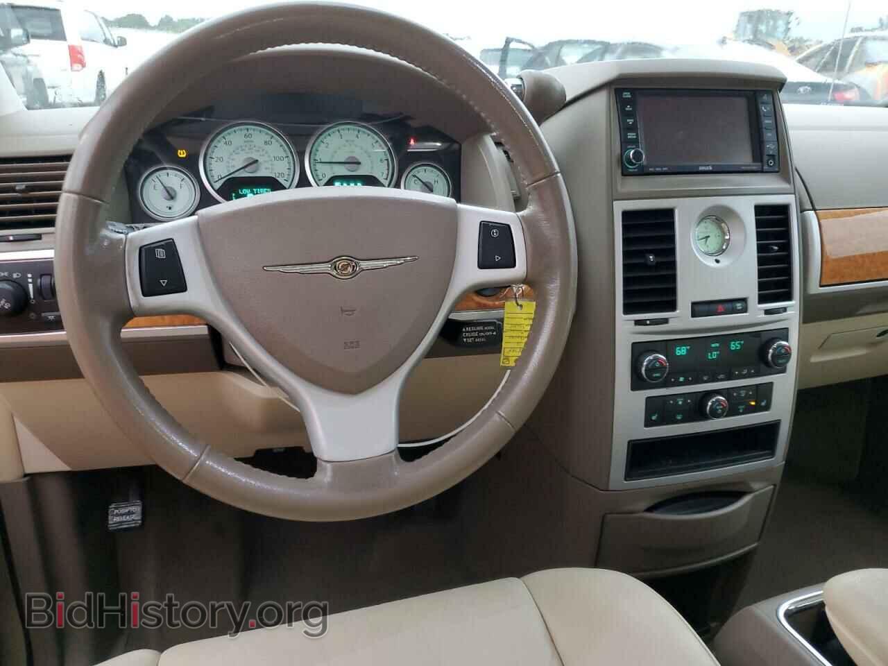 2010 CHRYSLER MINIVAN - VIN: 2A4RR7DXXAR415065 - Фото 8
