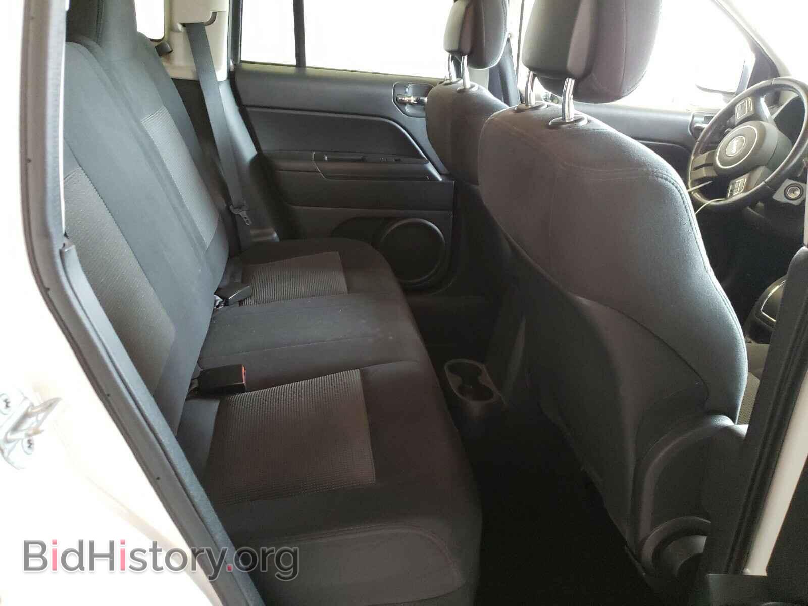 2011 JEEP COMPASS - VIN: 1J4NF1FB3BD258182 - Photo 6