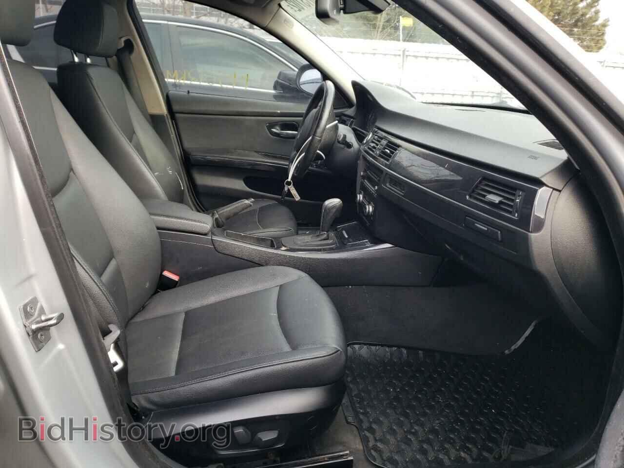 2009 BMW 3 SERIES - VIN: WBAPG73589A401715 - Фото 5