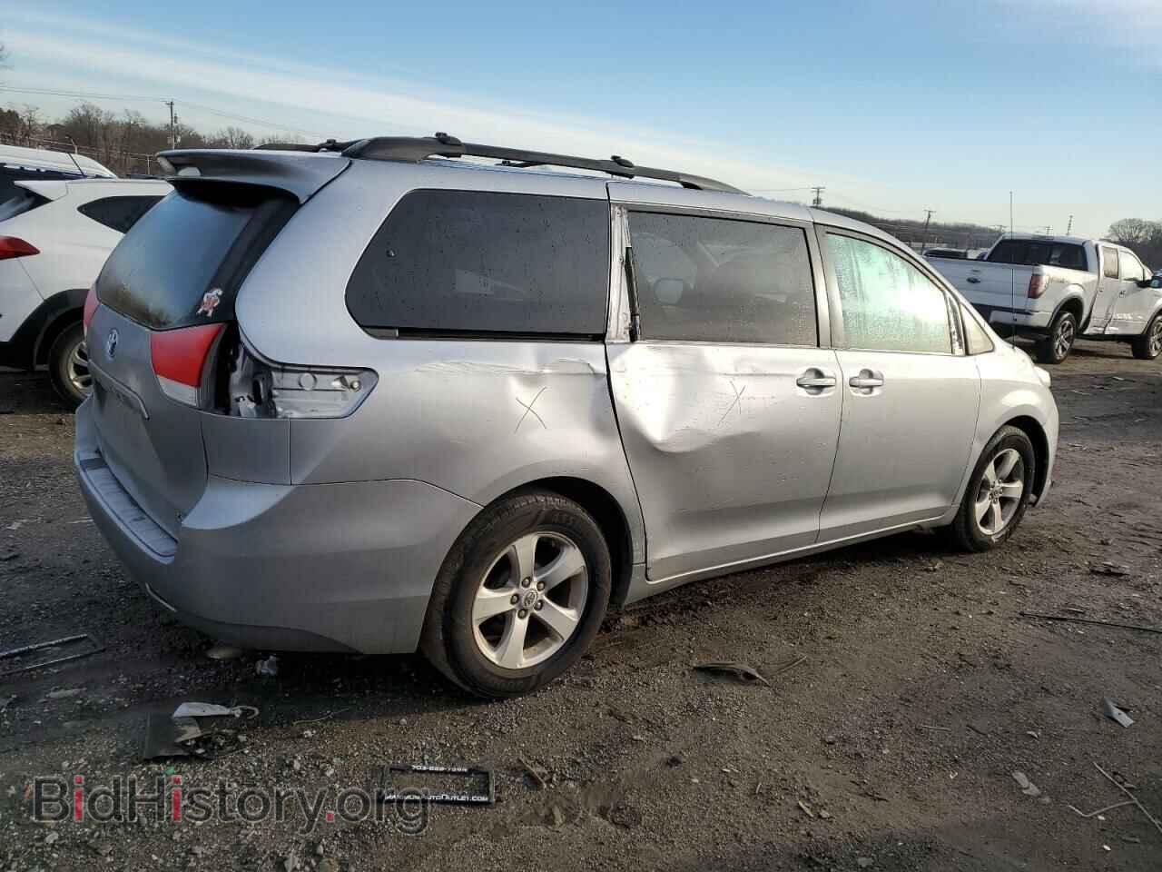 2011 TOYOTA All Models - VIN: 5TDKK3DC1BS125985 - Фото 3