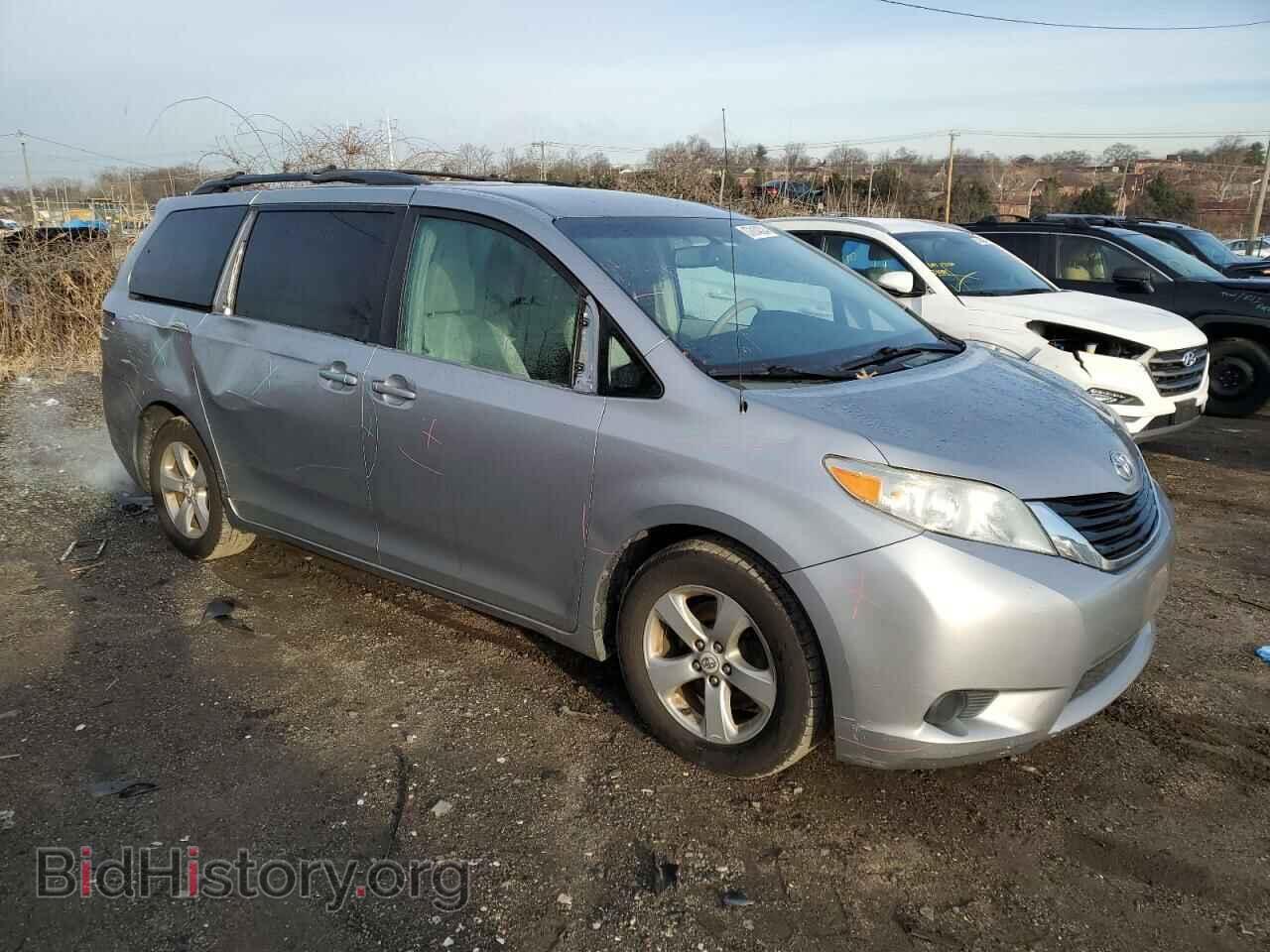 2011 TOYOTA All Models - VIN: 5TDKK3DC1BS125985 - Фото 4