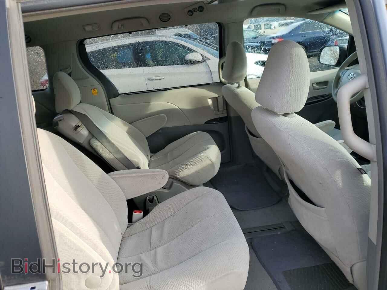 2011 TOYOTA All Models - VIN: 5TDKK3DC1BS125985 - Фото 10