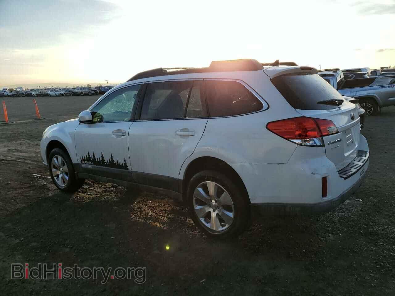 2011 SUBARU OUTBACK - VIN: 4S4BRDJC1B2321160 - Фото 2