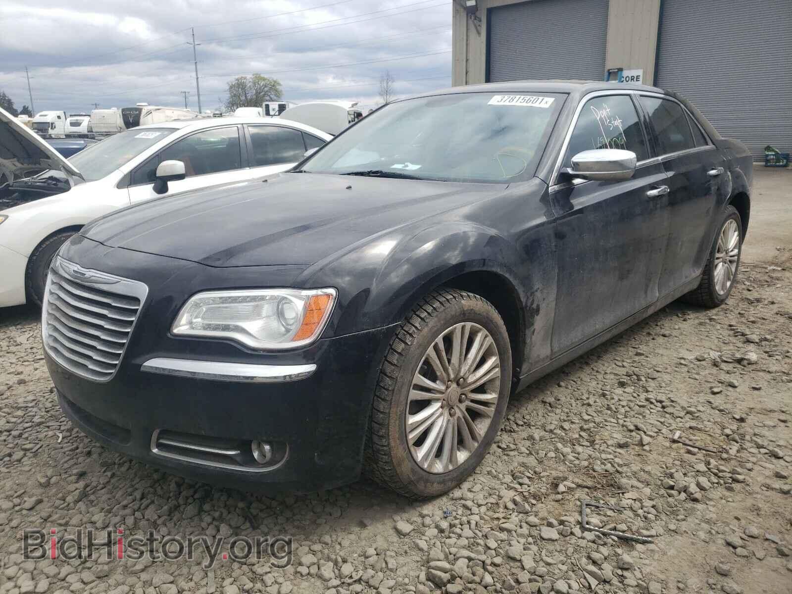2014 CHRYSLER 300 - VIN: 2C3CCAKG1EH194517 - Фото 2