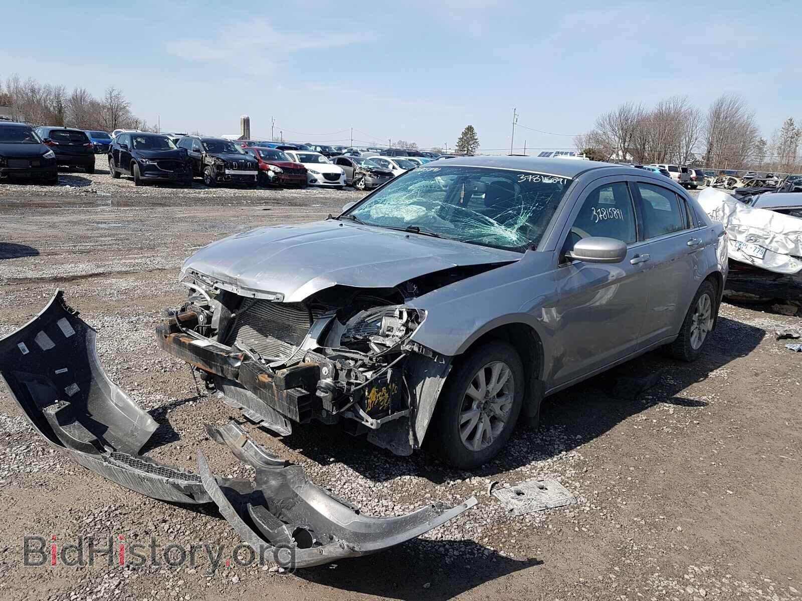 2013 CHRYSLER 200 - VIN: 1C3CCBAB2DN772092 - Photo 2