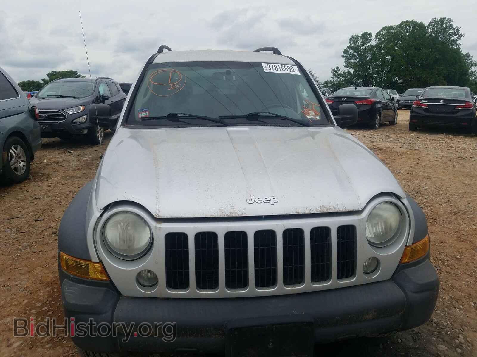 2007 JEEP LIBERTY - VIN: 1J4GL48K07W708270 - Фото 9