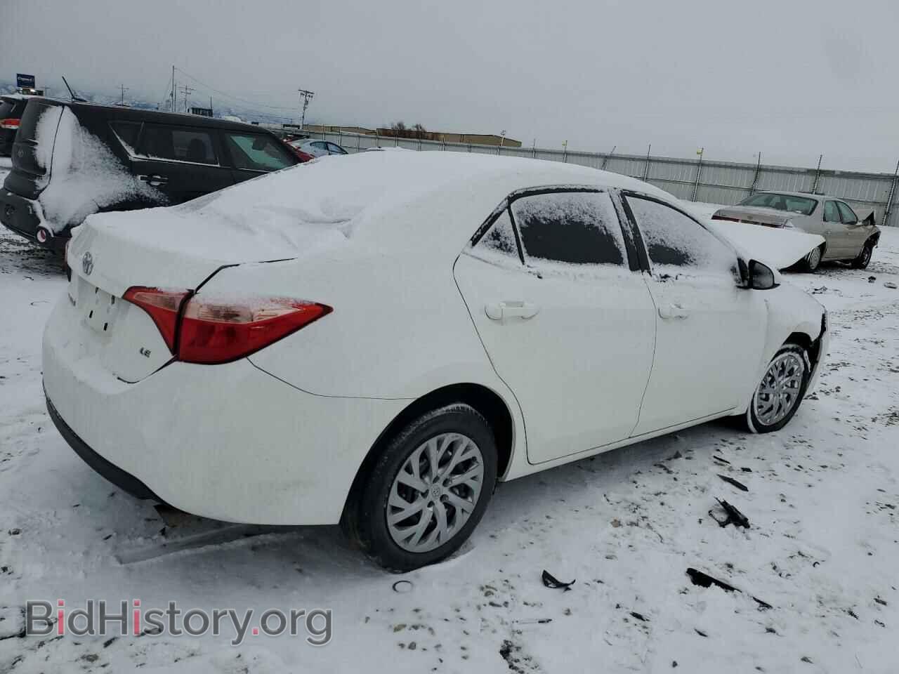 2017 TOYOTA COROLLA - VIN: 2T1BURHE3HC943423 - Фото 3