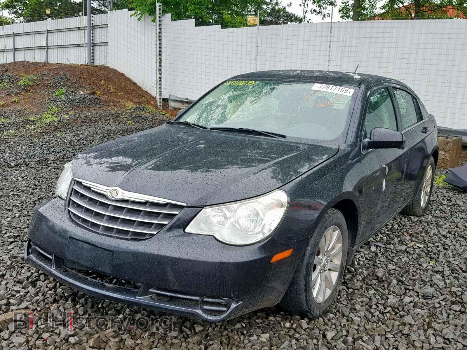 2010 CHRYSLER SEBRING - VIN: 1C3CC5FB7AN229634 - Фото 2
