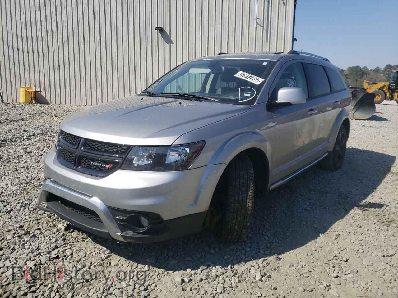 2020 DODGE JOURNEY - VIN: 3C4PDCGB6LT267596 - Фото 2