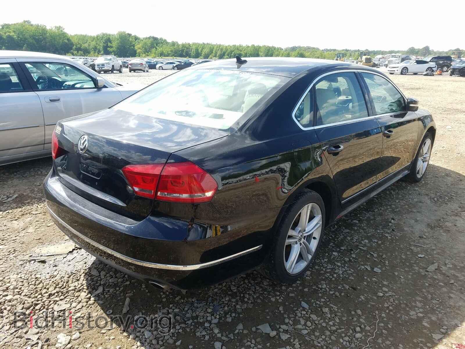 2013 VOLKSWAGEN PASSAT - VIN: 1VWCM7A35DC024556 - Фото 4