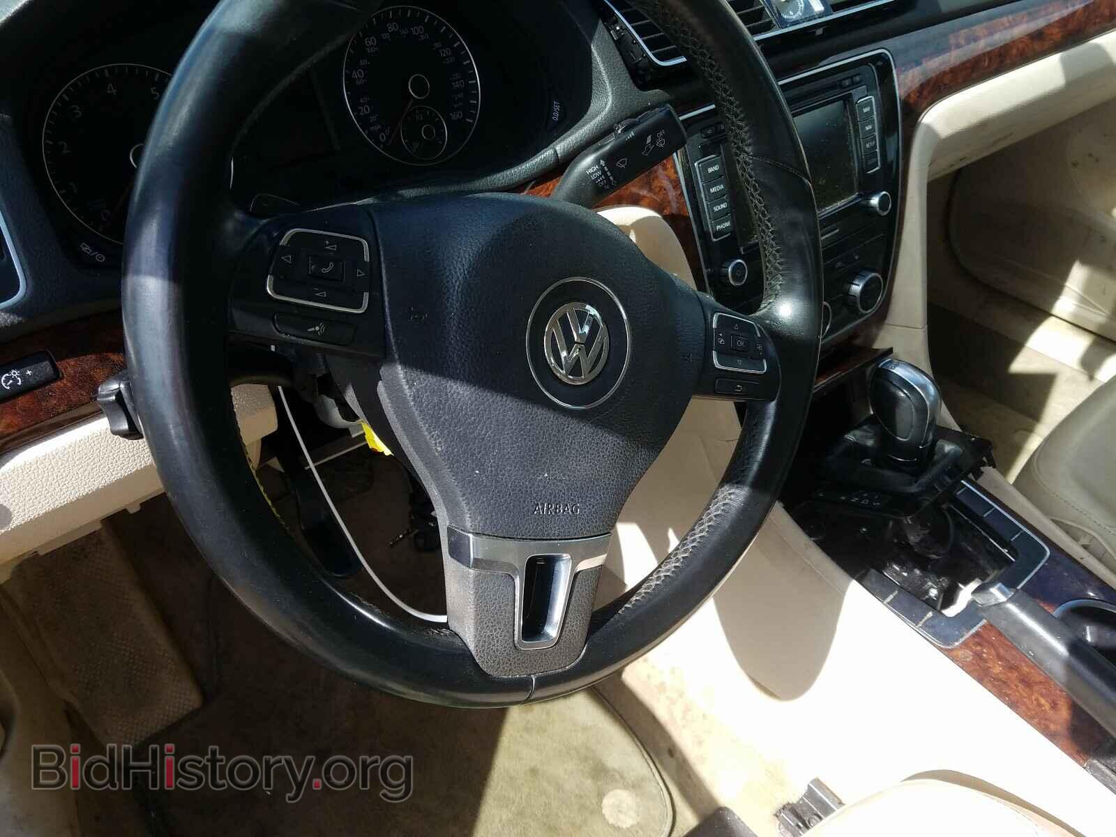 2013 VOLKSWAGEN PASSAT - VIN: 1VWCM7A35DC024556 - Фото 9