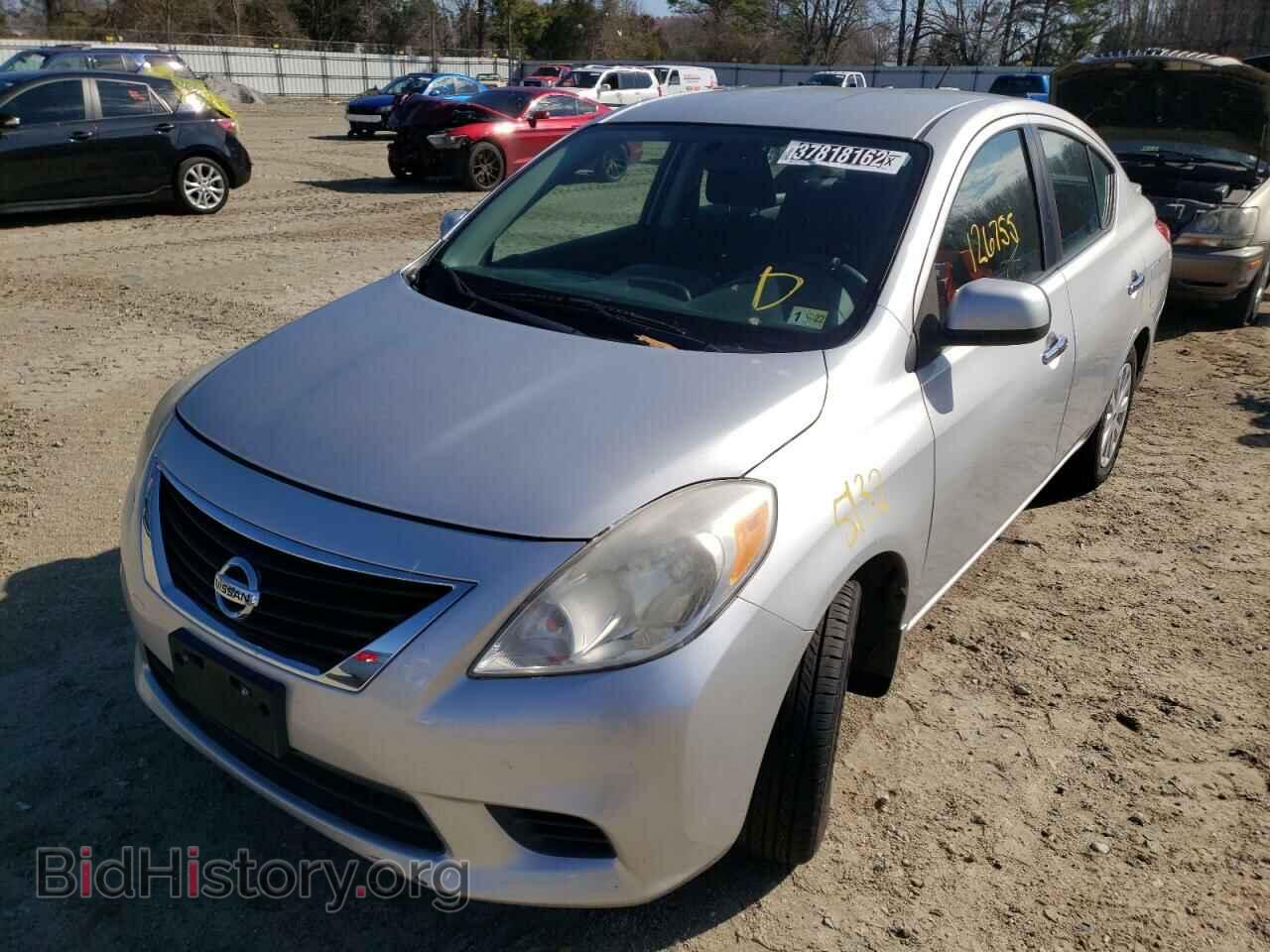 2013 NISSAN VERSA - VIN: 3N1CN7AP4DL834948 - Фото 2