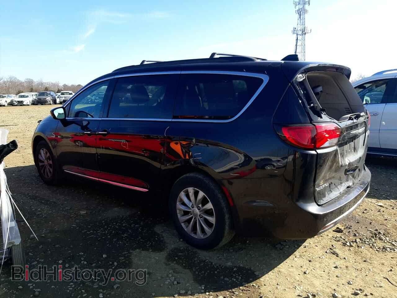2017 CHRYSLER PACIFICA - VIN: 2C4RC1BG3HR569361 - Photo 2
