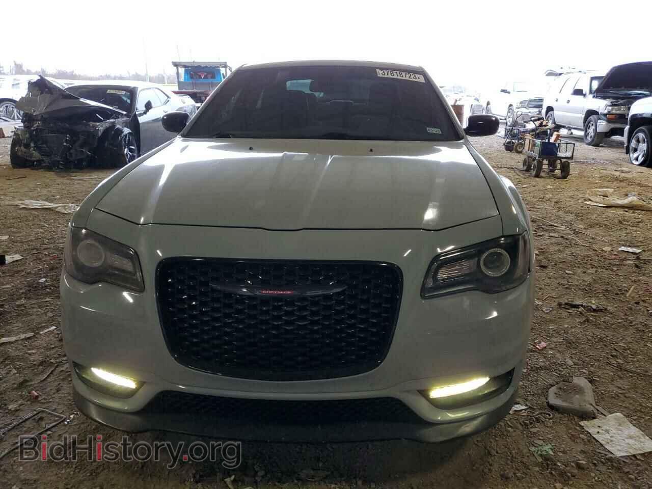 2019 CHRYSLER 300 - VIN: 2C3CCABT6KH564773 - Фото 5