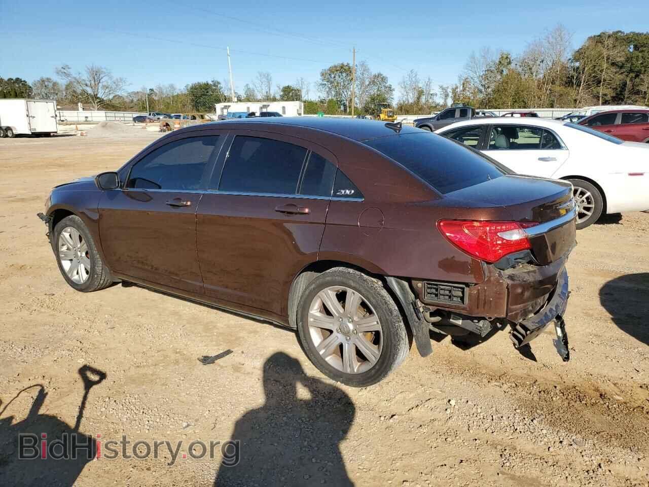 2013 CHRYSLER 200 - VIN: 1C3CCBBB3DN570246 - Фото 2