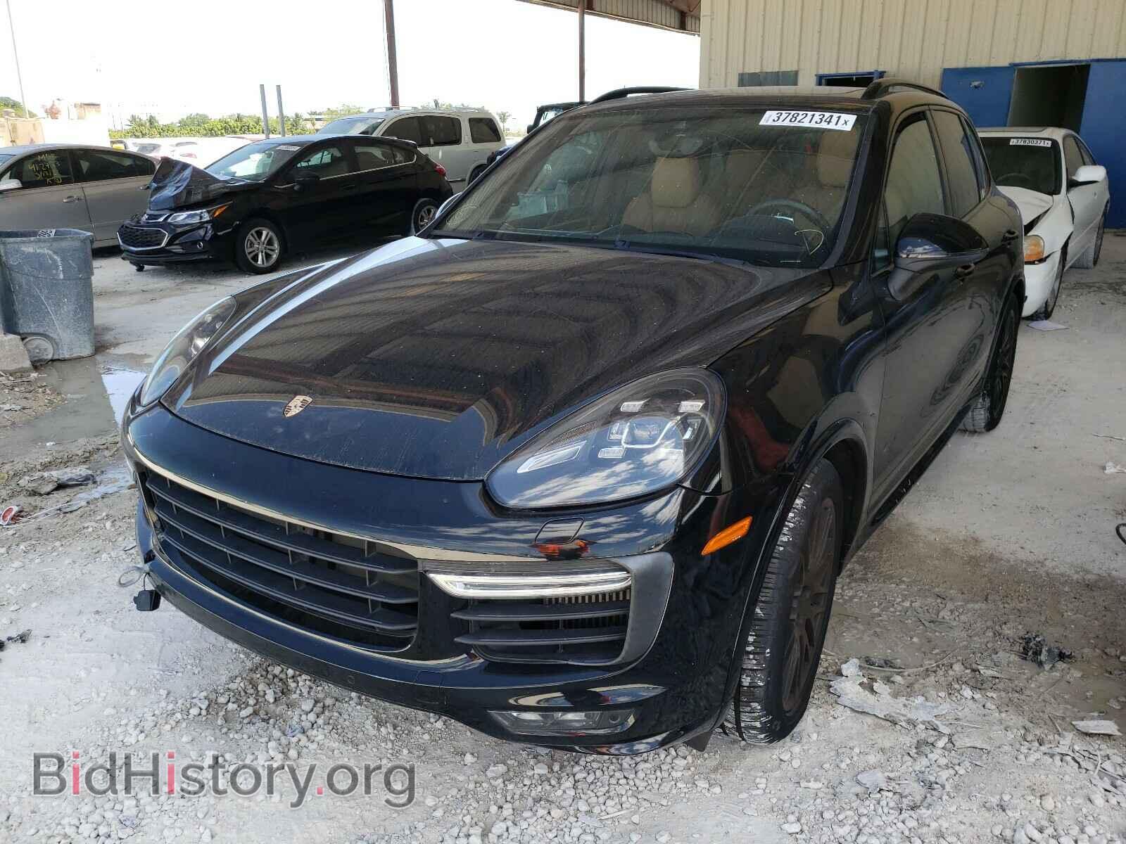 2016 PORSCHE CAYENNE - VIN: WP1AD2A25GLA70430 - Photo 2