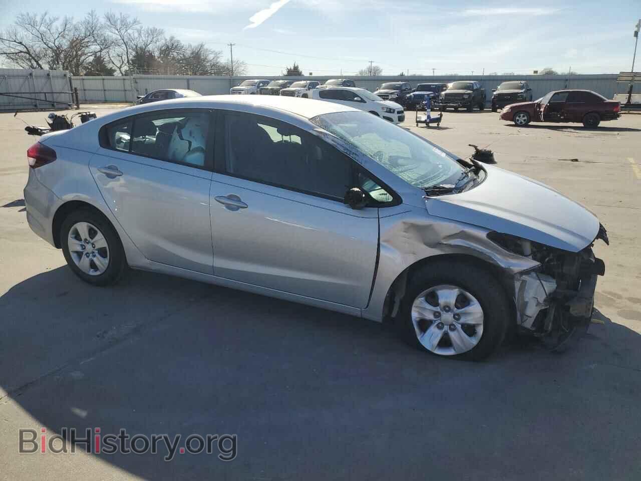 2017 KIA FORTE - VIN: 3KPFK4A73HE081134 - Фото 4