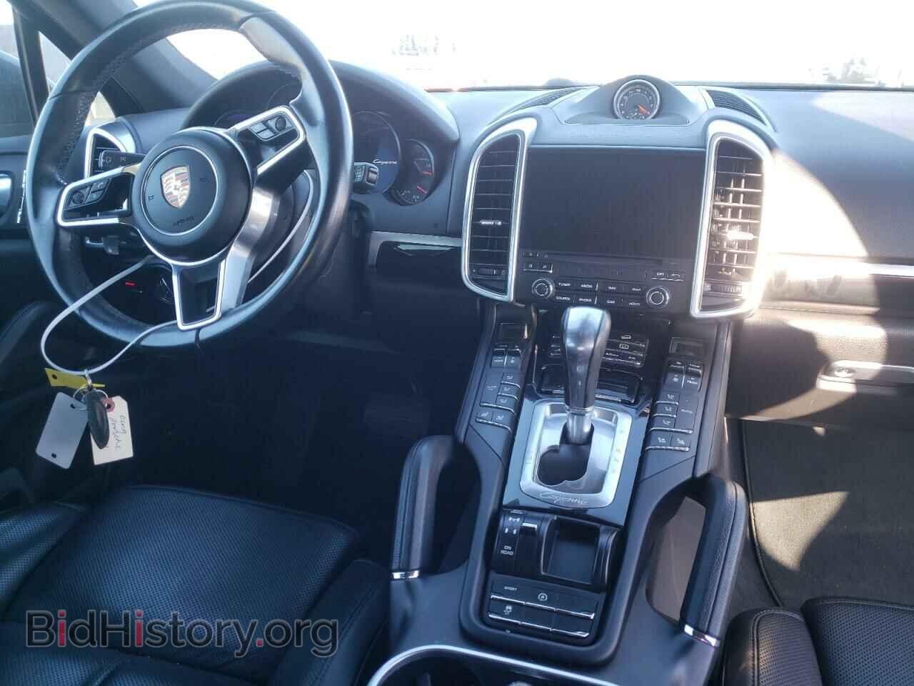 2017 PORSCHE CAYENNE - VIN: WP1AA2A29HKA83150 - Photo 9