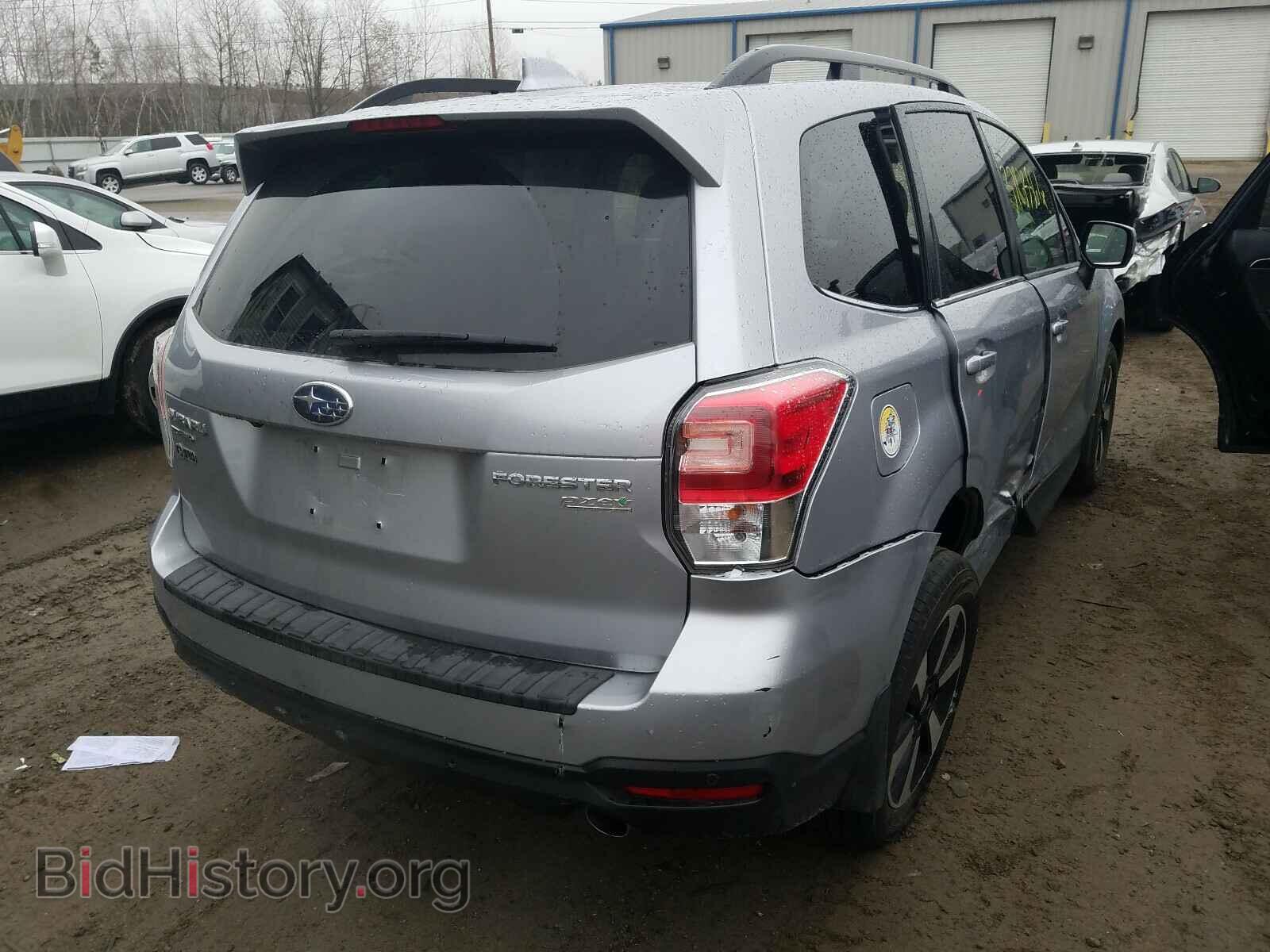 2017 SUBARU FORESTER - VIN: JF2SJARC2HH445430 - Фото 4