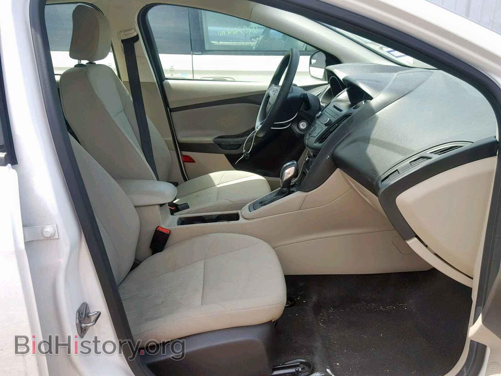 2016 FORD FOCUS SE - VIN: 1FADP3K28GL235404 - Фото 5