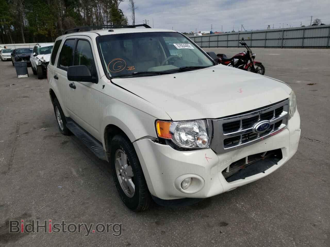 Фотография 1FMCU0DGXCKA18471 - FORD ESCAPE 2012