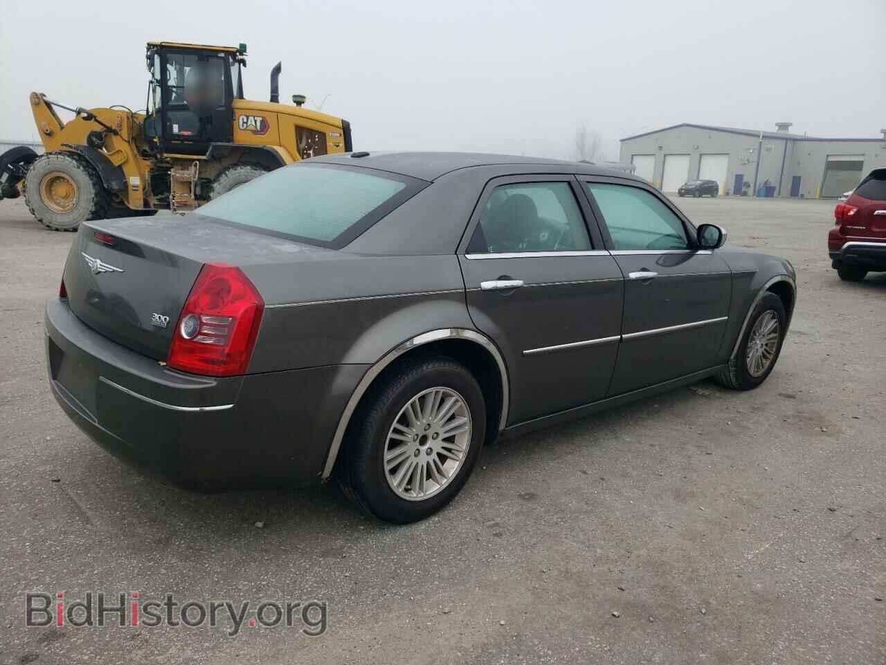 2010 CHRYSLER 300 - VIN: 2C3CA5CV8AH241613 - Фото 3