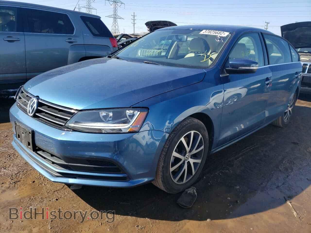 2017 VOLKSWAGEN JETTA - VIN: 3VWDB7AJ7HM387535 - Фото 2