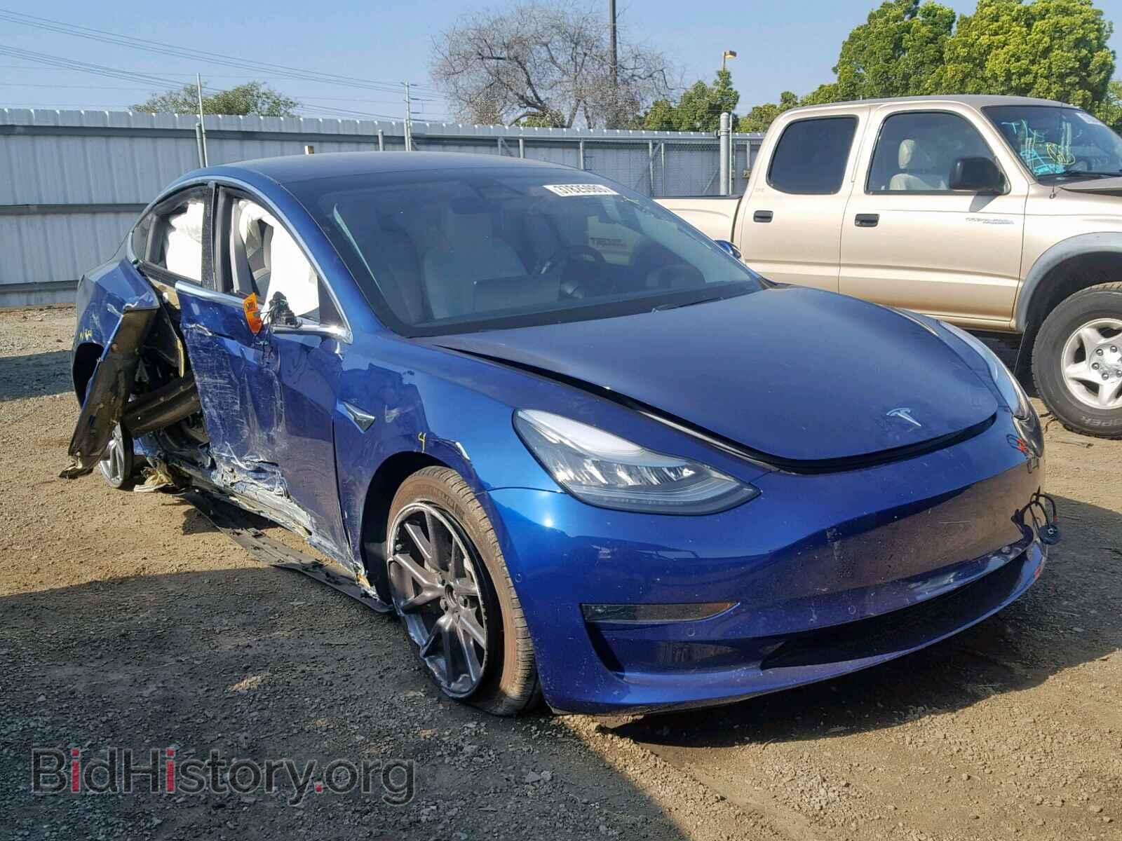 Фотография 5YJ3E1EB1JF136042 - TESLA MODEL 3 2018