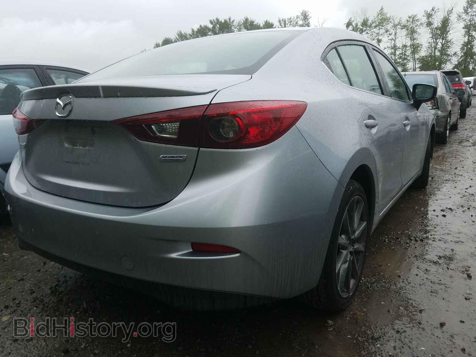 2018 MAZDA 3 - VIN: 3MZBN1V32JM198935 - Фото 4
