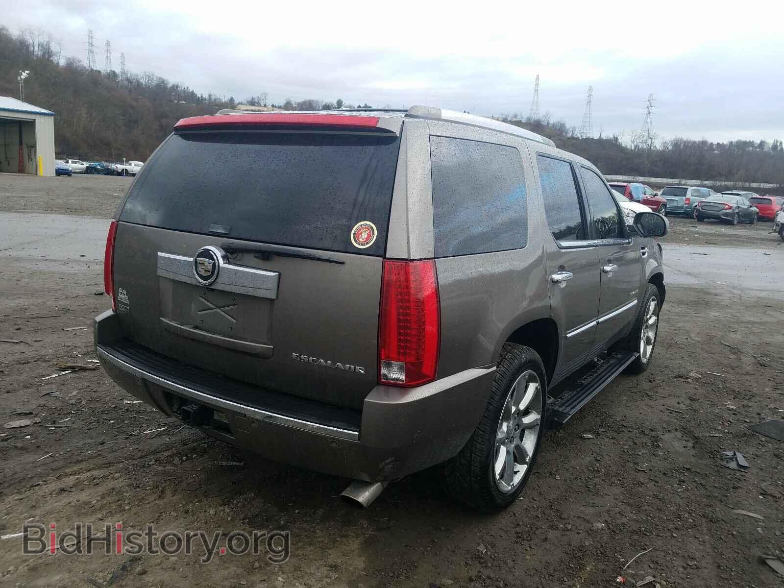 2011 CADILLAC ESCALADE - VIN: 1GYS4CEF6BR247205 - Фото 4