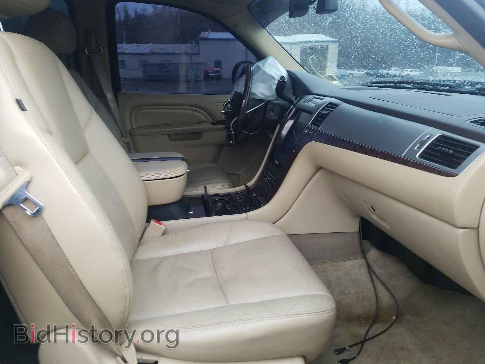 2011 CADILLAC ESCALADE - VIN: 1GYS4CEF6BR247205 - Фото 5