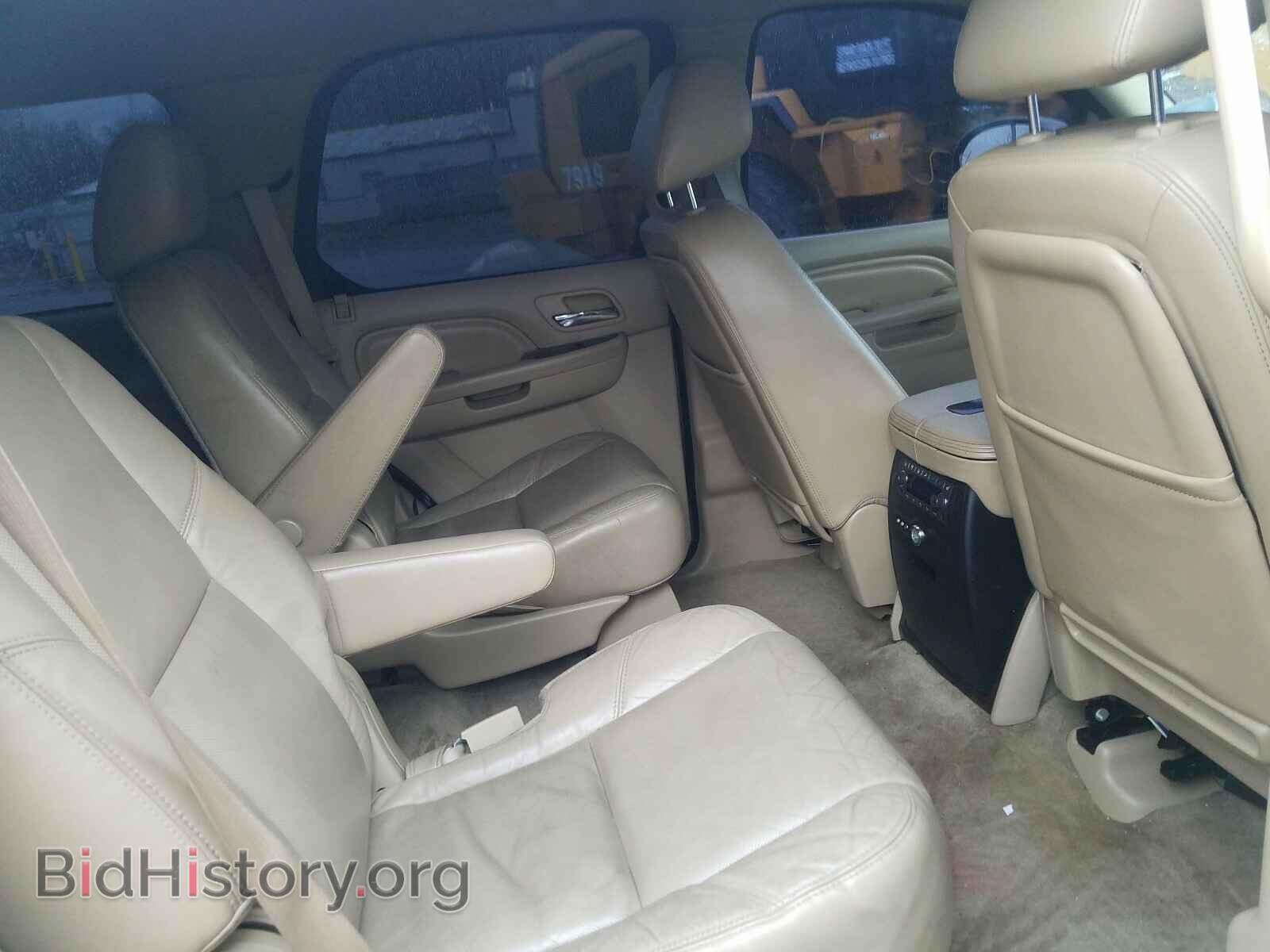 2011 CADILLAC ESCALADE - VIN: 1GYS4CEF6BR247205 - Фото 6