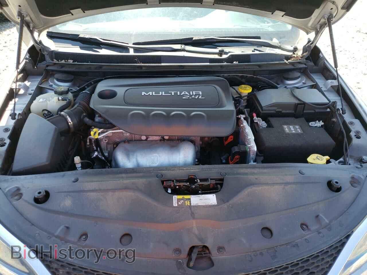 2016 CHRYSLER 200 - VIN: 1C3CCCAB8GN118692 - Фото 7