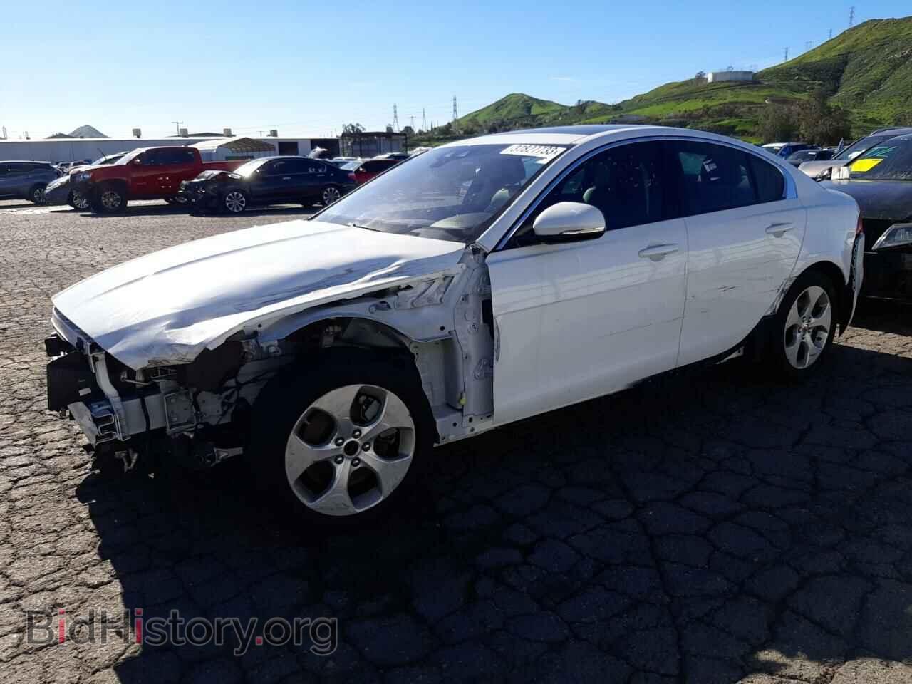 Photo SAJAR4FX4JCP38603 - JAGUAR XE 2018