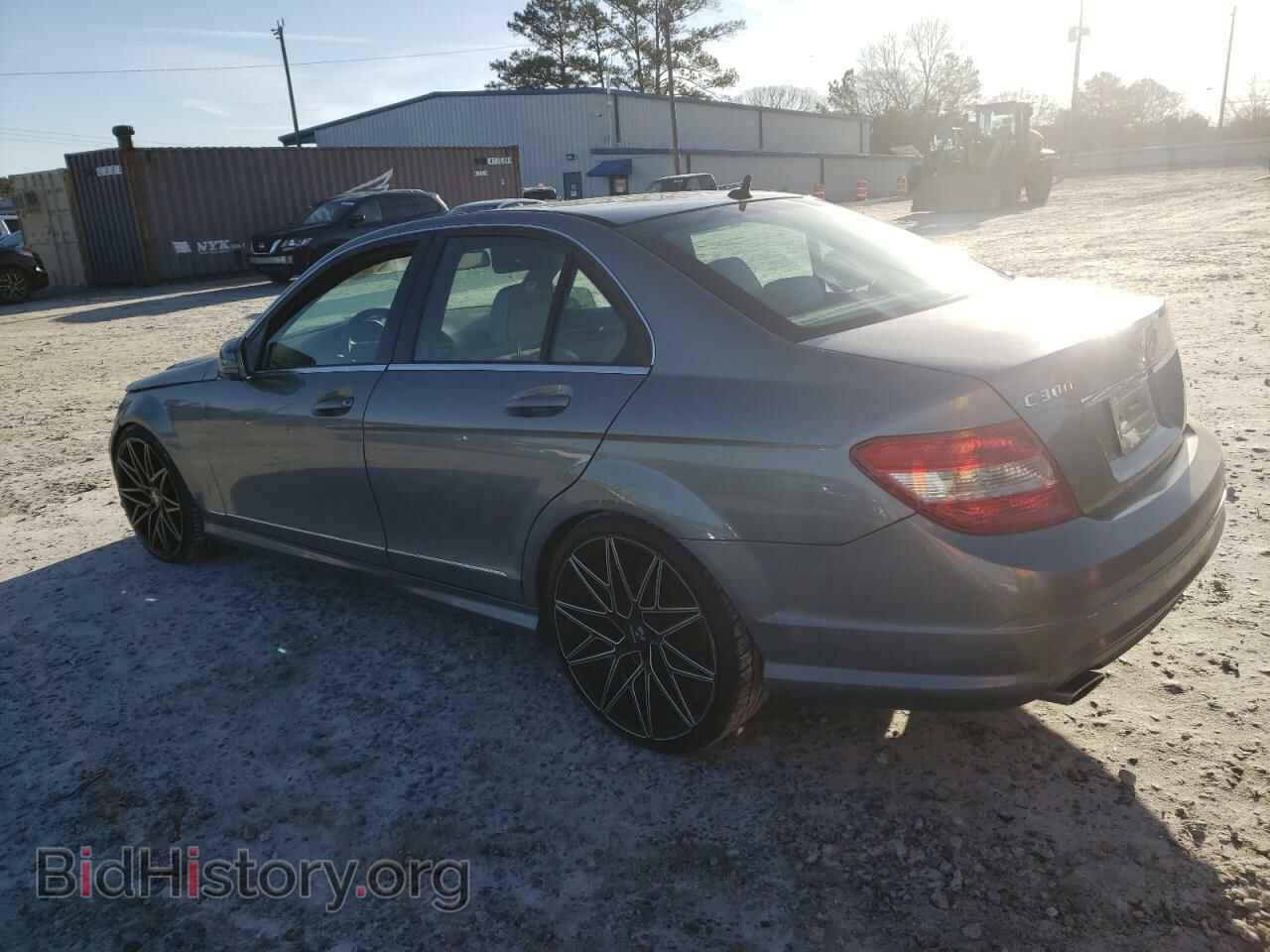 2011 MERCEDES-BENZ C-CLASS - VIN: WDDGF5EB4BA520144 - Фото 2