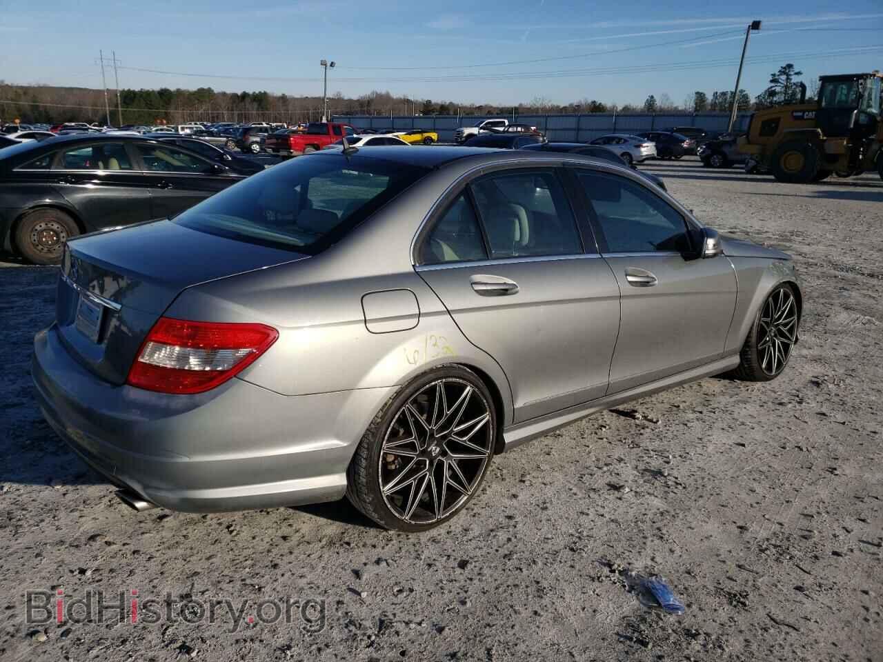 2011 MERCEDES-BENZ C-CLASS - VIN: WDDGF5EB4BA520144 - Фото 3