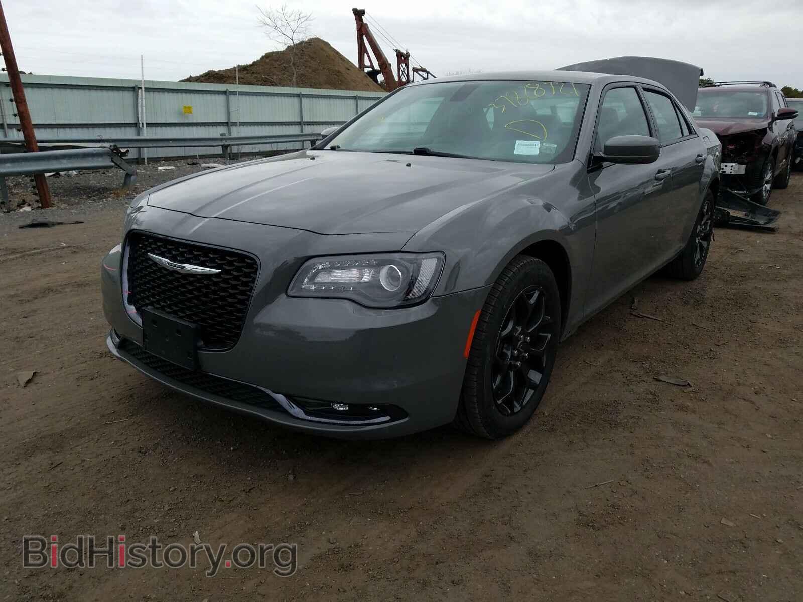 2019 CHRYSLER 300 - VIN: 2C3CCAGG7KH648838 - Фото 2