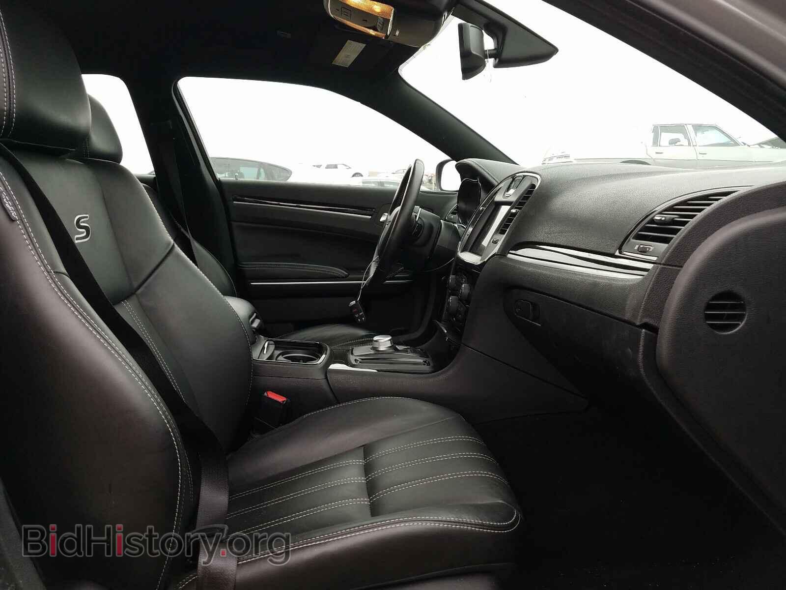 2019 CHRYSLER 300 - VIN: 2C3CCAGG7KH648838 - Фото 5