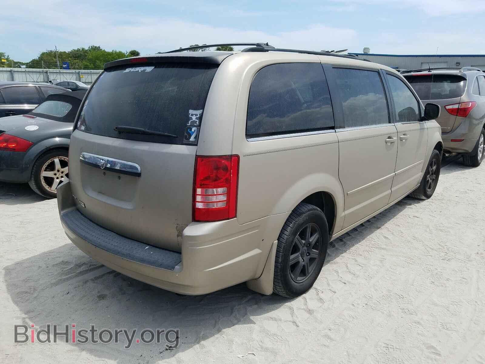 2008 CHRYSLER MINIVAN - VIN: 2A8HR54P28R641366 - Фото 4