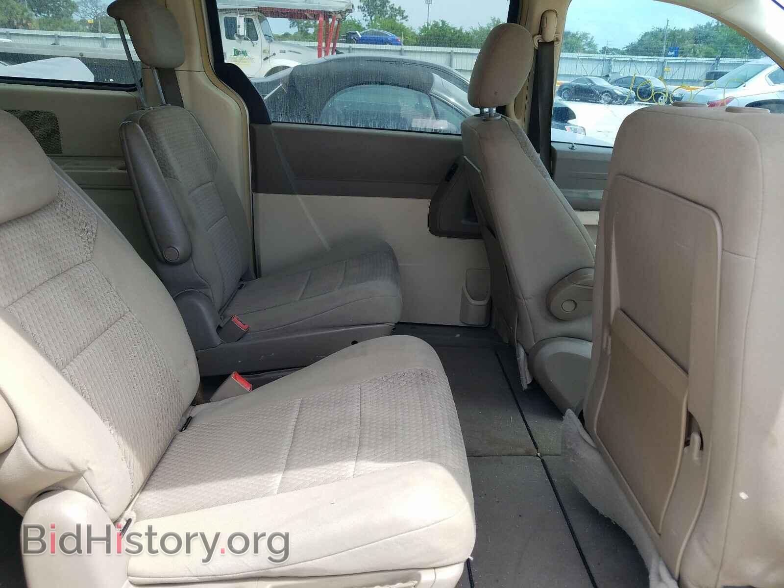 2008 CHRYSLER MINIVAN - VIN: 2A8HR54P28R641366 - Фото 6